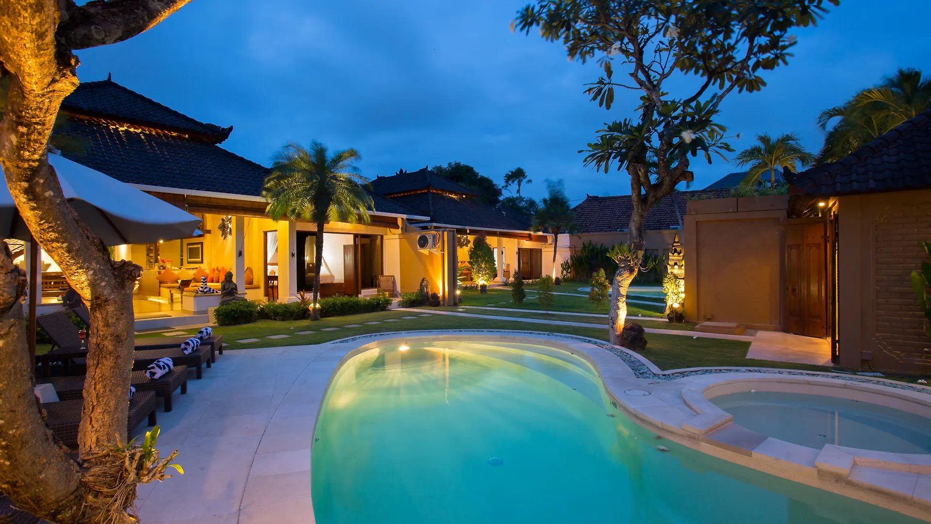 Dyana Villas Seminyak  0*, Seminyak (Bali) Indonesia